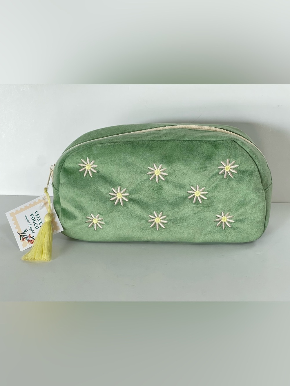 No Brand Fashion Green Velvet Cosmetic Pouch Bag With Daisy Design,  NWT
